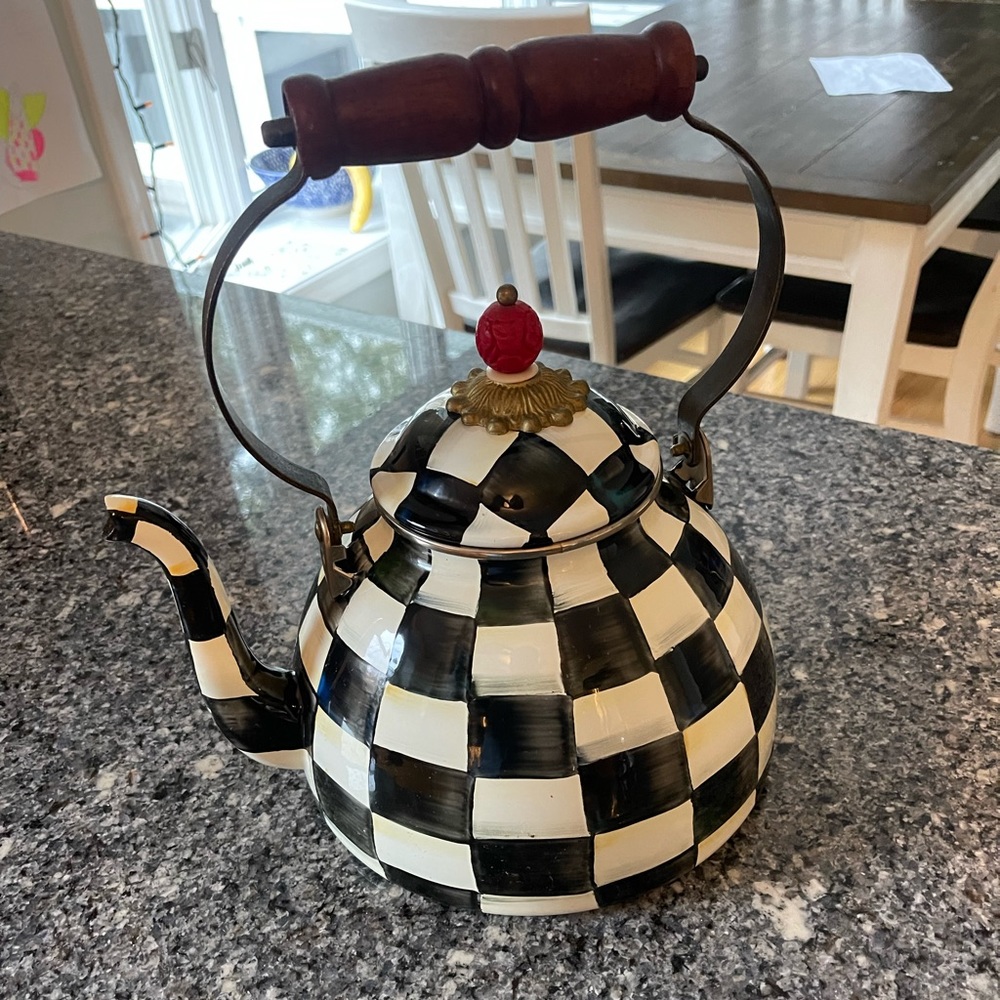 MacKenzie-Childs
Courtly Check Three-Quart Tea Kettle
